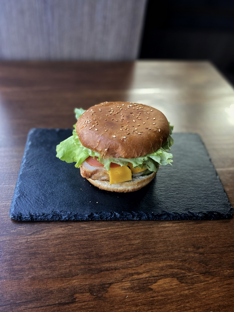 Бургер с куриным филе